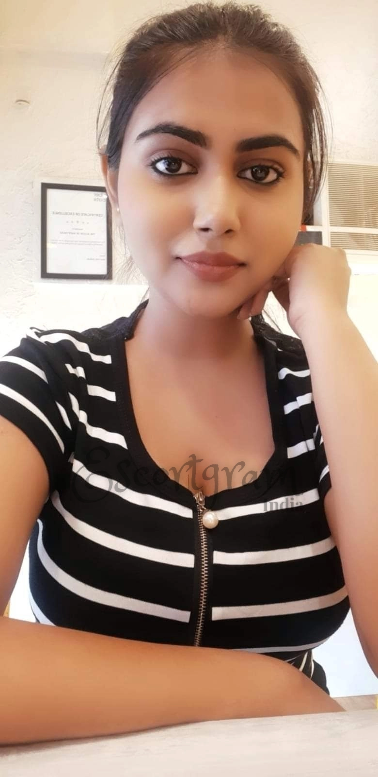 Call Girl Mumbai - Gayatri Malhotra