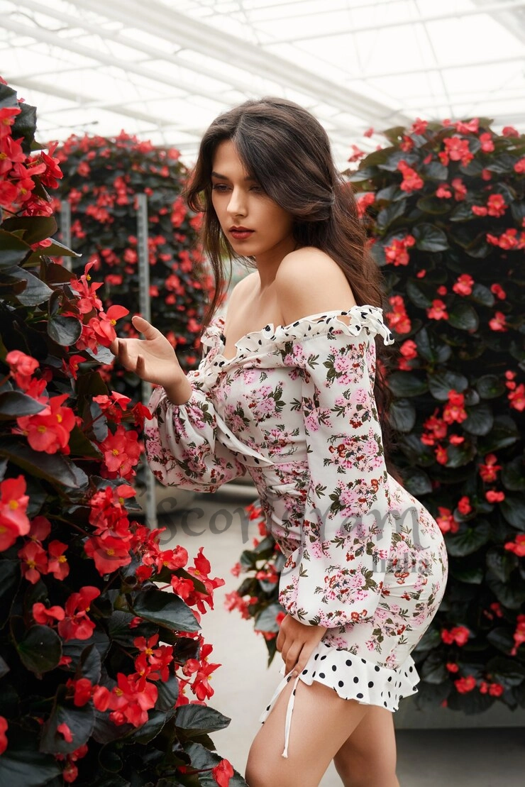 Call Girl Mumbai - Ishika Kapoor