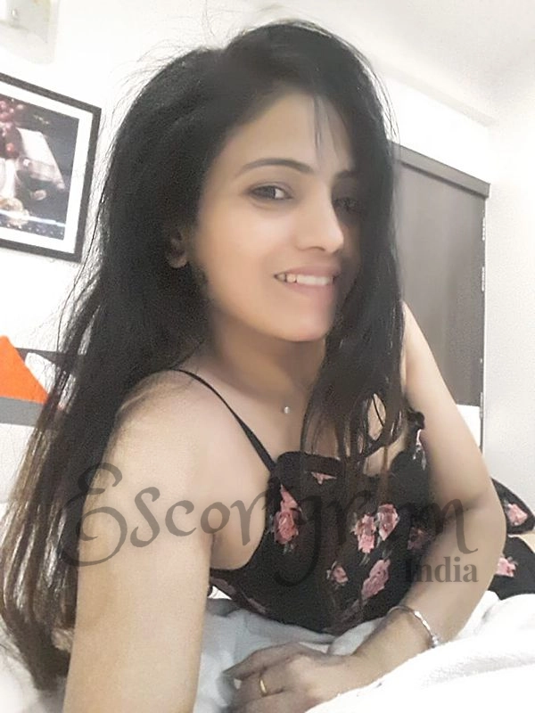 Call Girl Mumbai - Kaamna Pandey