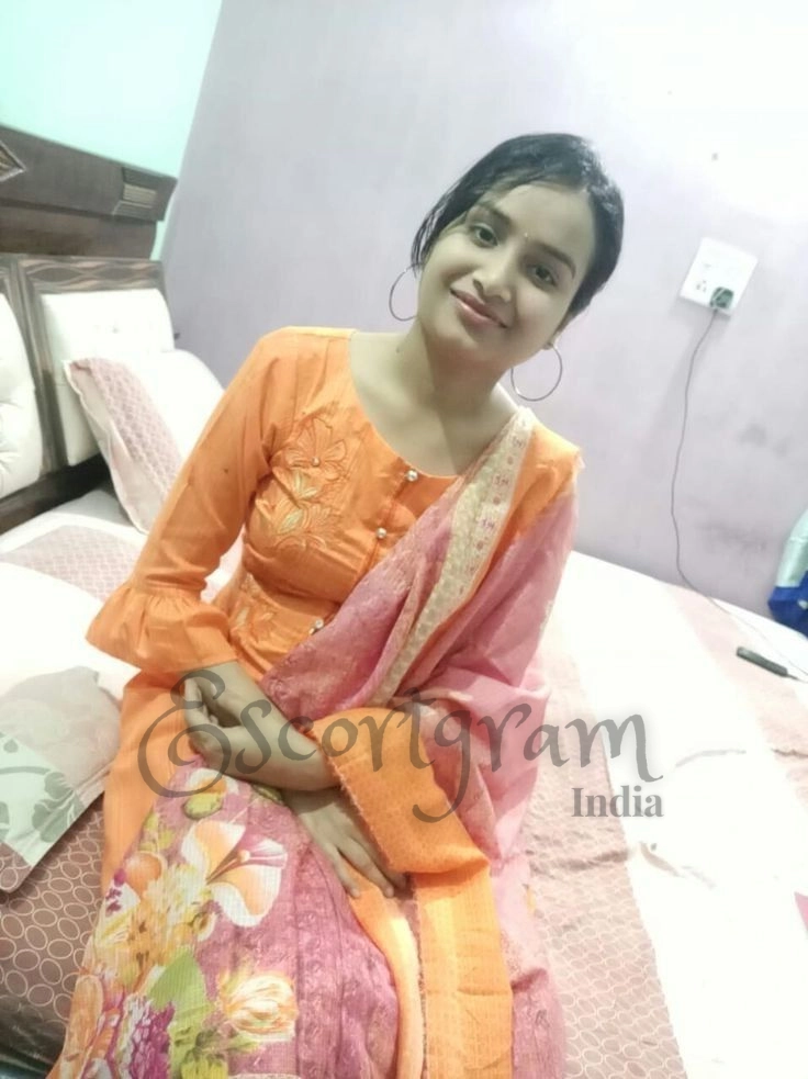 Call Girl Mumbai - Neeru Sharma