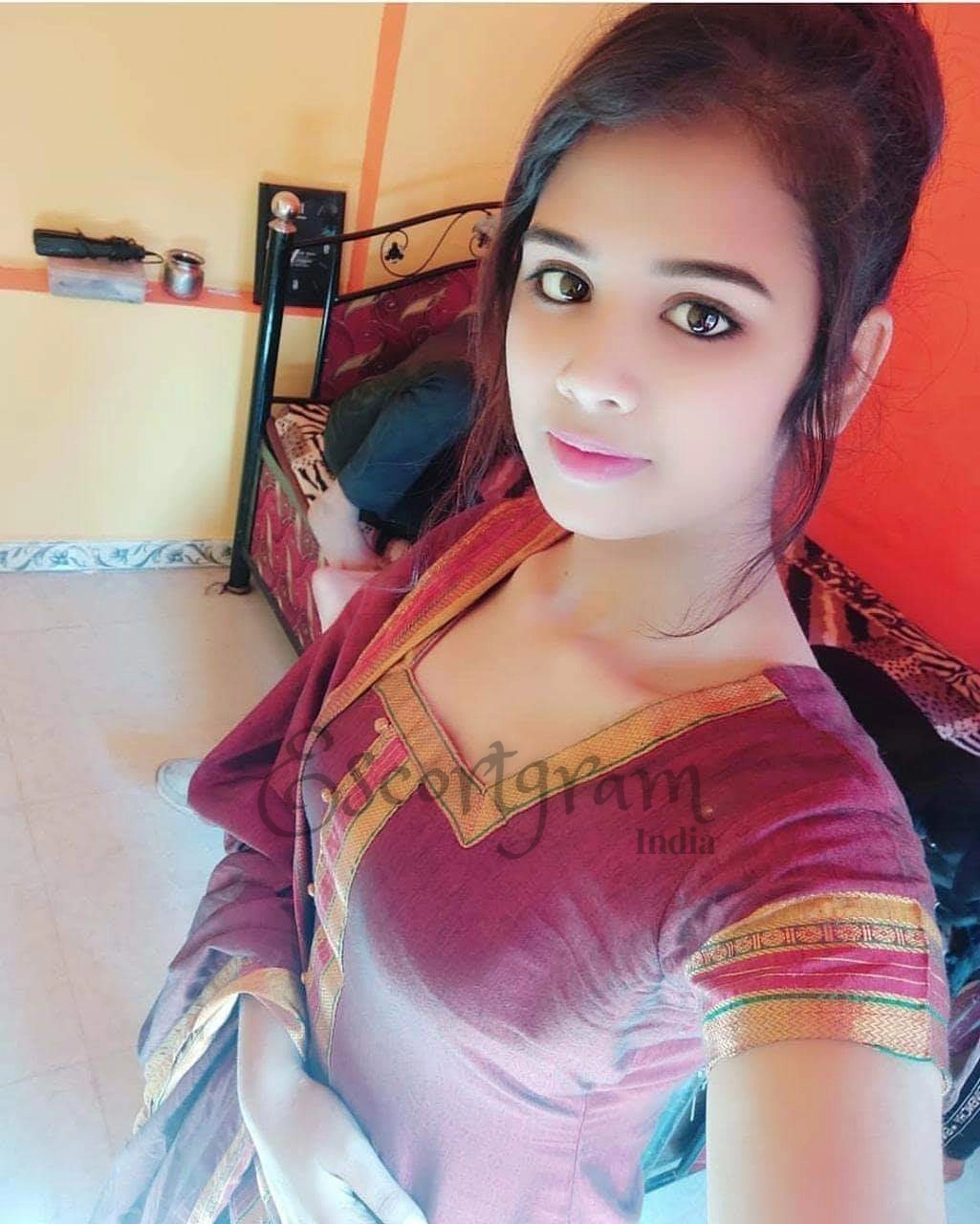 Call Girl Mumbai - Meenakshi Bansal