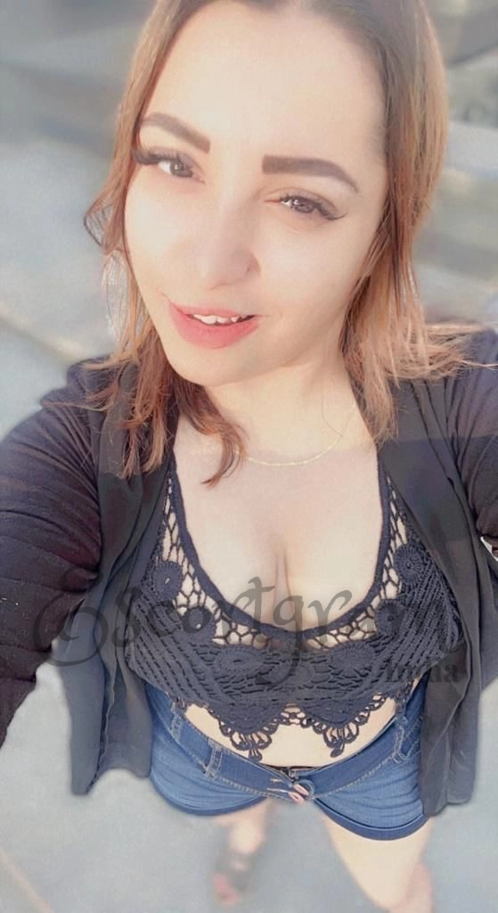 Call Girl Mumbai - Monika