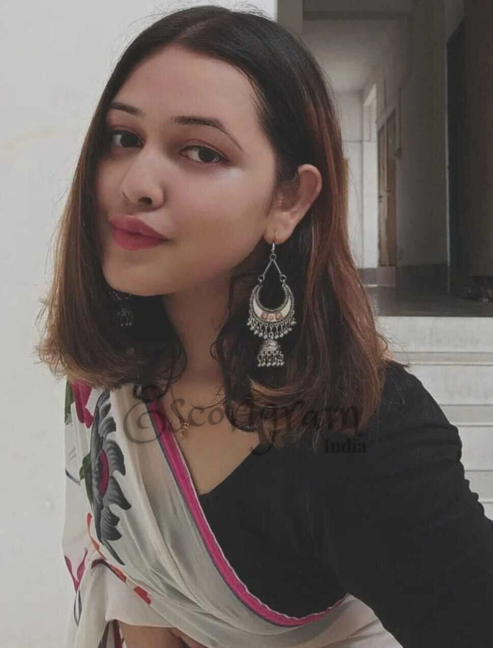 Call Girl Kolkata - Taniya Jain