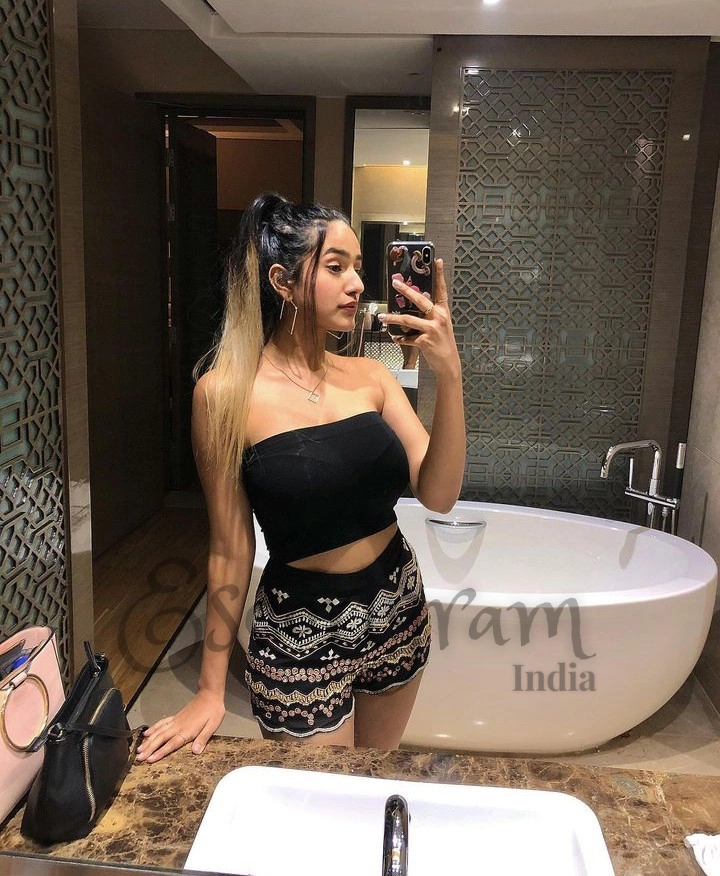 Call Girl MUMBAI Kashturi Sharma