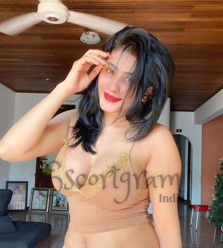 Call Girl MUMBAI Lucy Stankovic