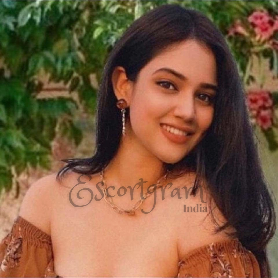 Call Girl MUMBAI Sakshi